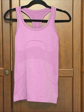 Lululemon Swiftly Tech Racerback Tank Top Size 4 - Lilac